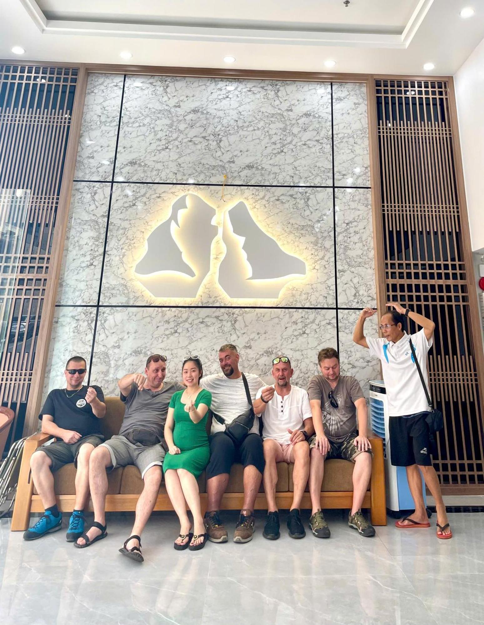 Central Halong Hotel Hạ Long-öböl Kültér fotó