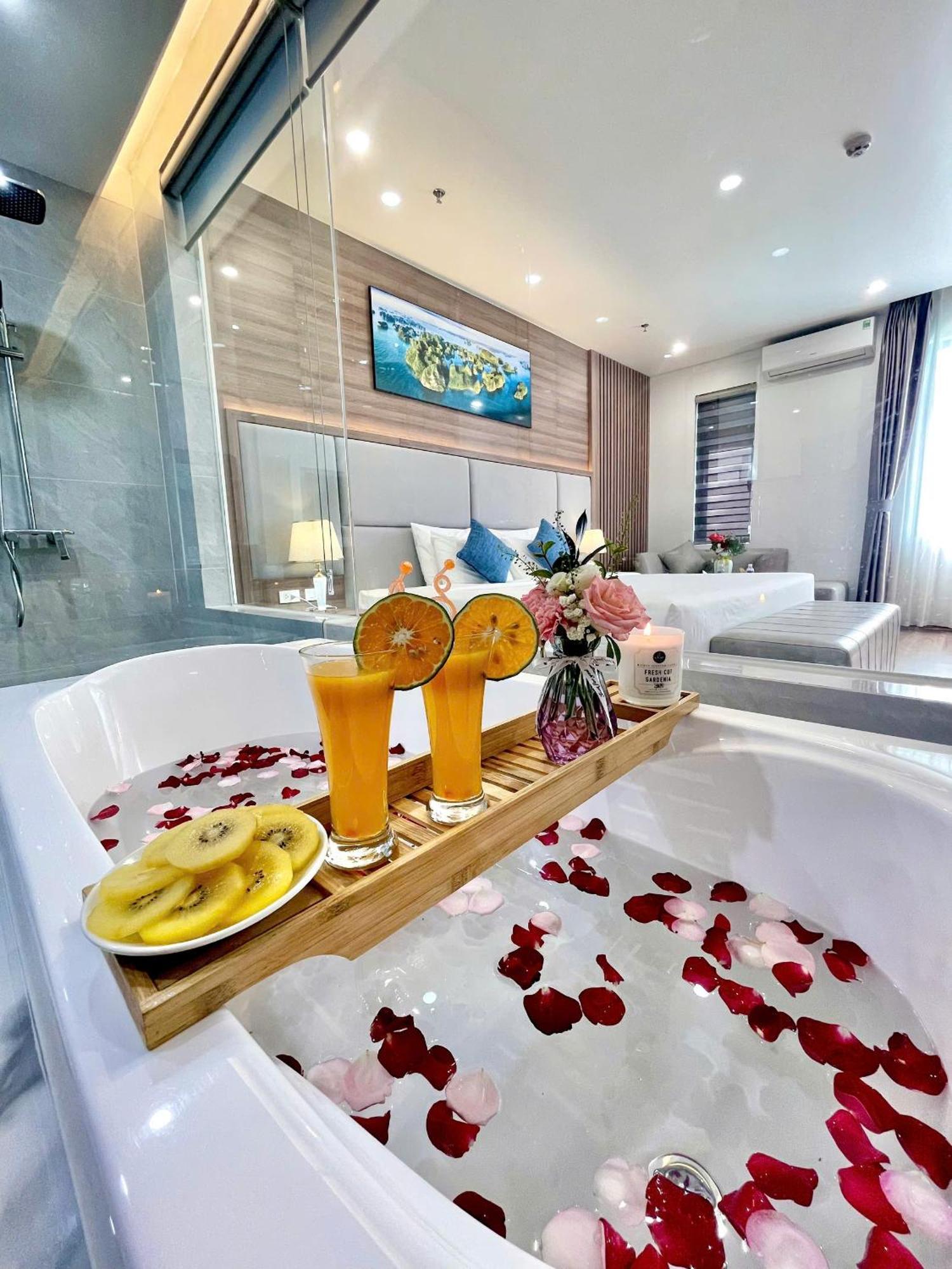 Central Halong Hotel Hạ Long-öböl Kültér fotó