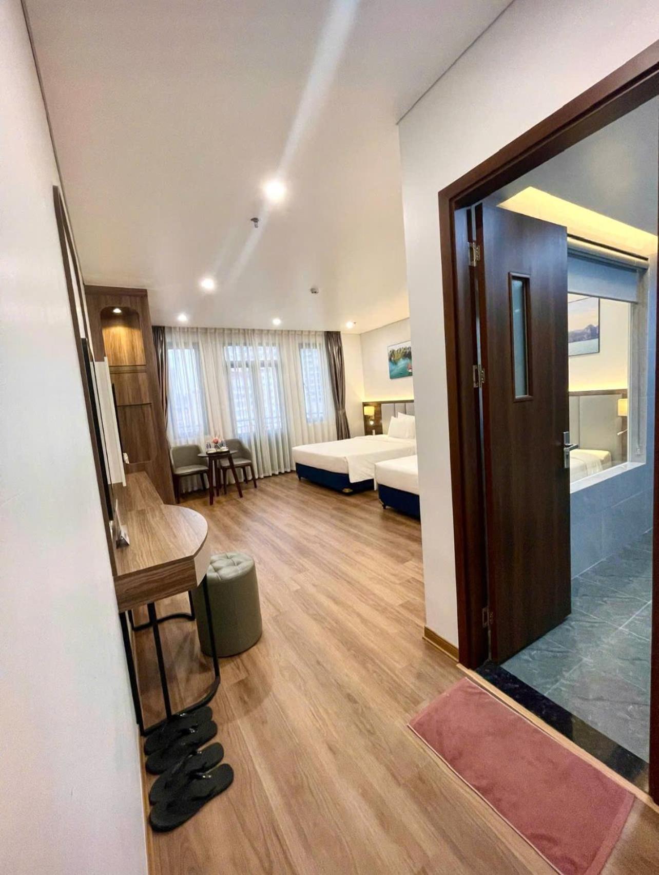Central Halong Hotel Hạ Long-öböl Kültér fotó