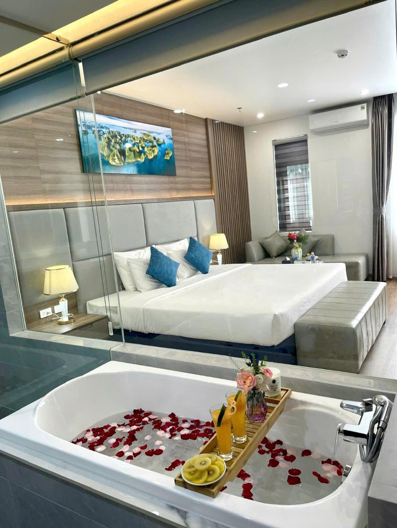 Central Halong Hotel Hạ Long-öböl Kültér fotó